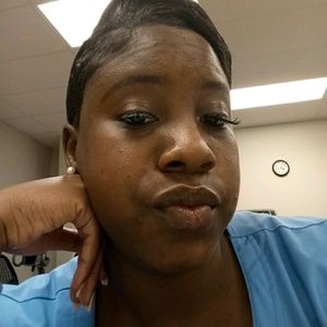 Meet your Posher, Latoya